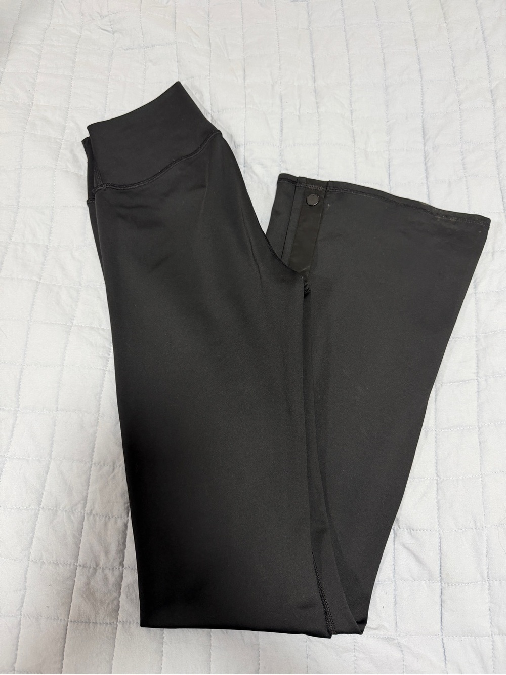 Alo Yoga Airlift Game Changer High-Waist Snap Flare Leggings